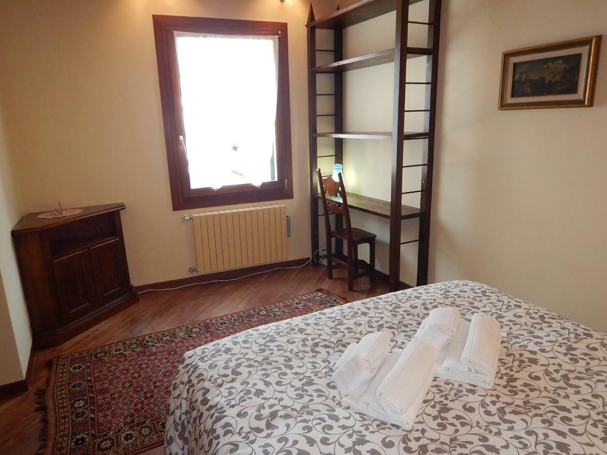 Romantic Escapade In Venice Apartment ภายนอก รูปภาพ